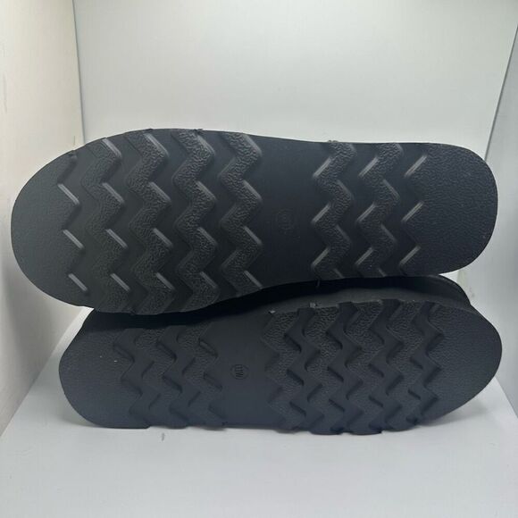 CUSHIONAIRE Women's Genuine Suede pull platform boot +Memory Foam 11 WIDE BLACK - Picture 5 of 7